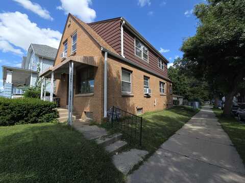 2978 S 9th Pl, Milwaukee, WI 53215