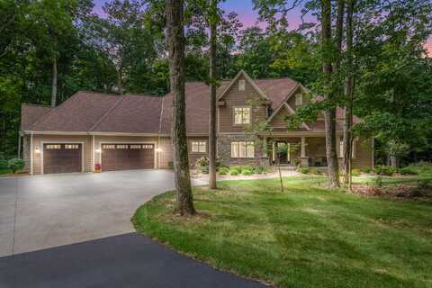 2741 Shagbark Dr, Kewaskum, WI 53040