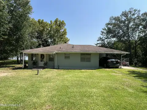 16 Redbud Lane, Perkinston, MS 39573