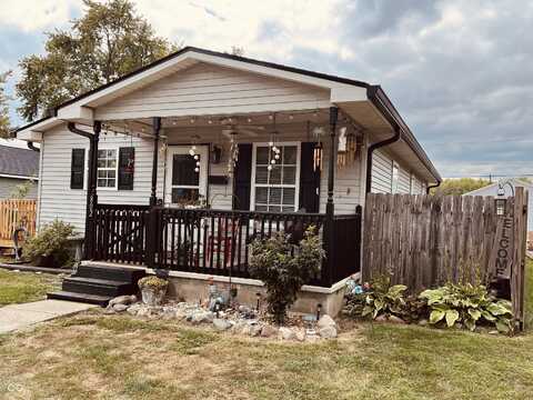 802 S Sheridan Avenue, Sheridan, IN 46069