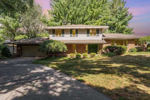4198 N Francis Shores, Sanford, MI 48657
