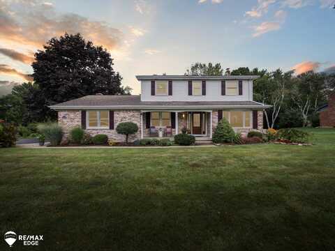 5083 Treehill, Grand Blanc, MI 48439