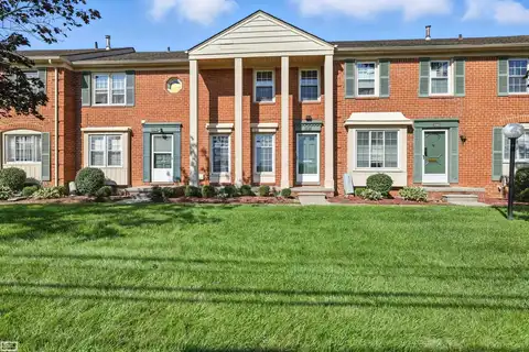 31057 Hoover, Warren, MI 48093