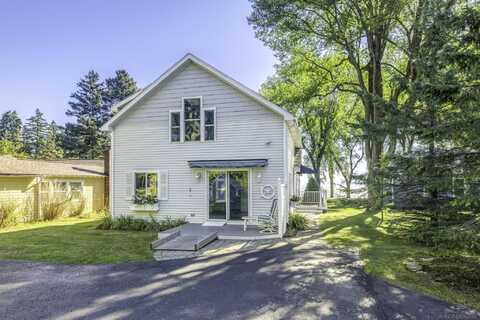 8195 Lakeshore, Lexington, MI 48450