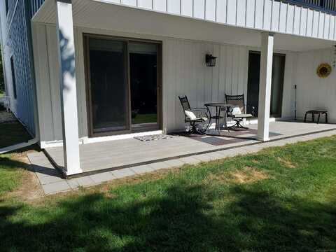 5747 Main, Lexington, MI 48450