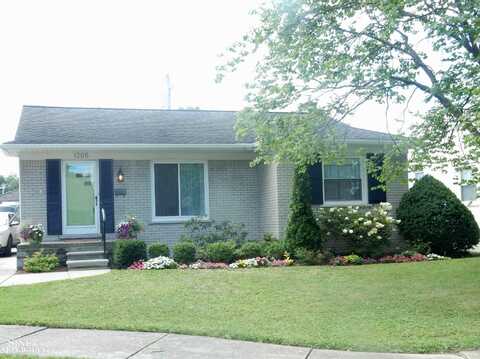 1205 Aline, Grosse Pointe Woods, MI 48236