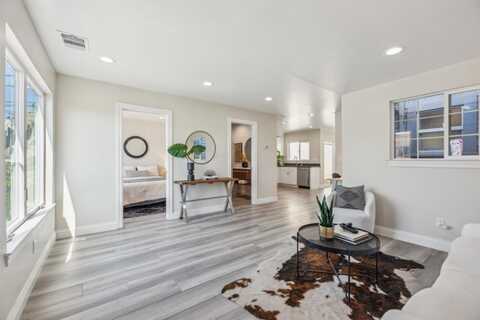 277 Munich ST, SAN FRANCISCO, CA 94112