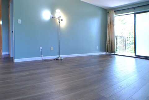 209 Riverview Ave, Newton, MA 02466