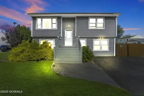 655 Garfield Avenue, Toms River, NJ 08753