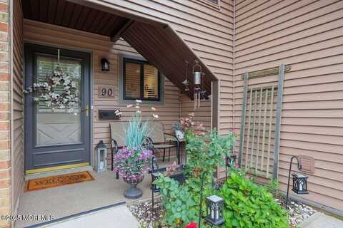 90 Friendship Court, Red Bank, NJ 07701