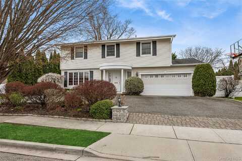 20 Sagamore Way S, Jericho, NY 11753