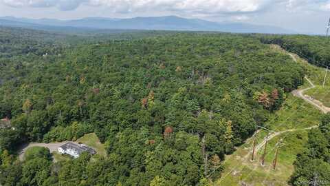 740-744 Sawkill Road, Kingston, NY 12401