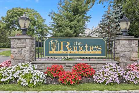 37 Constantine Way, Mount Sinai, NY 11766
