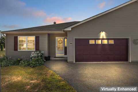 2 Victoria Way, Hampden, ME 04444