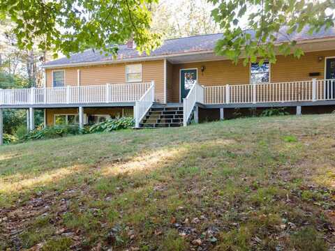 6 Twining Road, Winterport, ME 04496