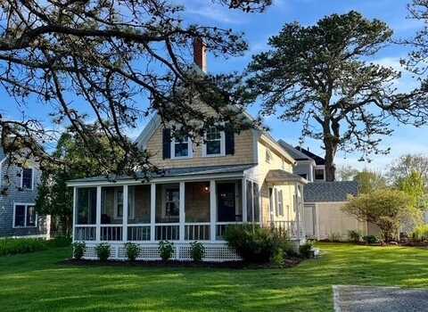 475 Drakes Island Road, Wells, ME 04090