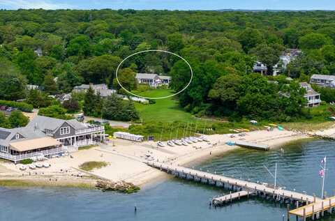 16 Frog Hollow, Vineyard Haven, MA 02568
