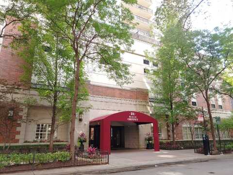 21 W Chestnut Street, Chicago, IL 60610