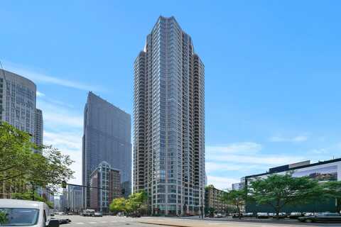 400 N La Salle Drive, Chicago, IL 60610