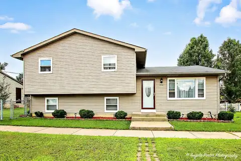 1901 Gilboa Avenue, Zion, IL 60099