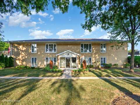 1322 S New Wilke Road, Arlington Heights, IL 60005