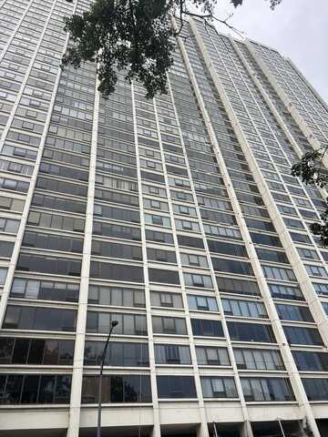 2800 N Lake Shore Drive, Chicago, IL 60657