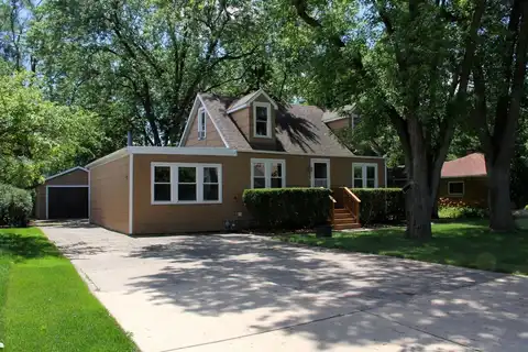 121 68th Street, Darien, IL 60561