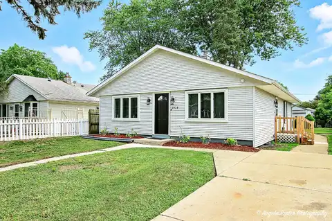 2029 Gideon Avenue, Zion, IL 60099
