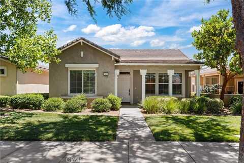 1568 Four Seasons Circle, Beaumont, CA 92223