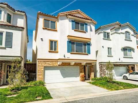 2528 Plaza Del Amo, Torrance, CA 90503