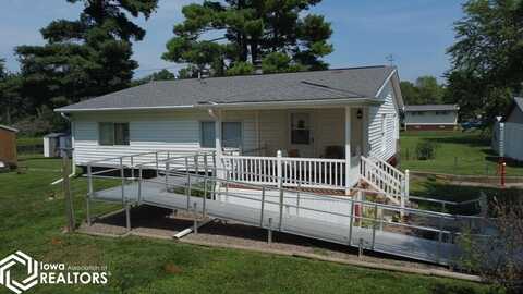 1905 Arthur Drive, Fort Madison, IA 52627