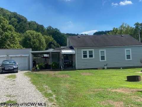 226 Bridge Street, Lumberport, WV 26386