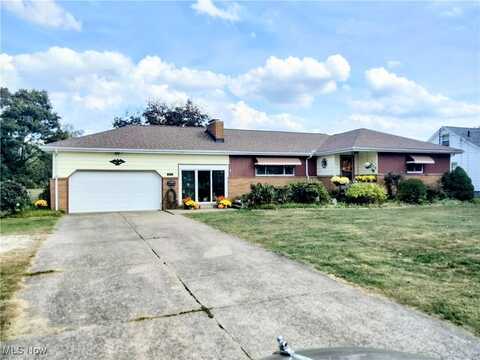 291 Struthers Liberty Road, Campbell, OH 44405