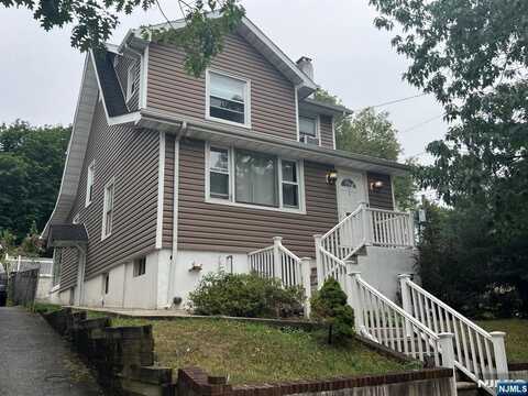 1 8th Street, Ridgefield Park, NJ 07660