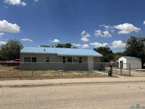 910 S 4th Street, Artesia, NM 88210