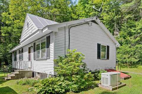 25 Bear Hoot Hollow, Washington, VT 05675
