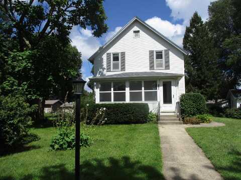 531 Bissell, Laurens, IA 50554