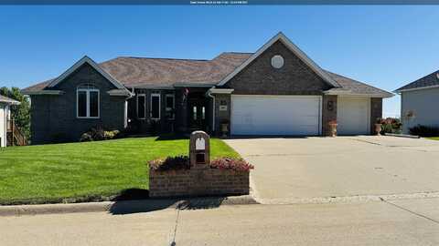 860 Springbrook Dr, Hinton, IA 51024