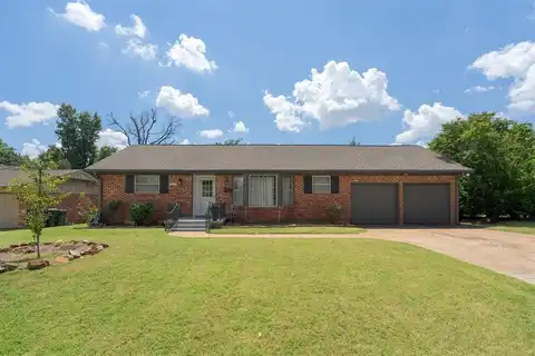 2612 Chaucer Drive, Oklahoma City, OK 73120