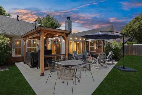 10037 Saint Helens Drive, Yukon, OK 73099