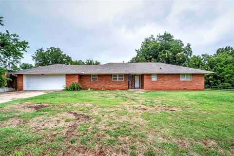 200 N Dewey Avenue, Chandler, OK 74834