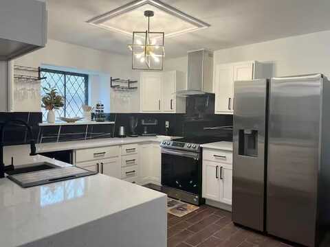 613 Glenview Circle, Garland, TX 75040