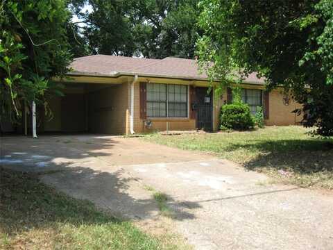 105 Bellview Drive, Palestine, TX 75803