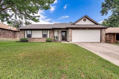 772 Hampshire Drive, Burleson, TX 76028