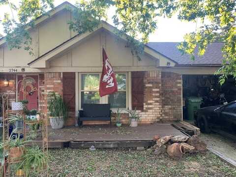 2744 Meadow Green, Bedford, TX 76021
