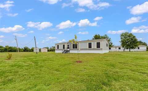 5716 Hillcrest Drive, Farmersville, TX 75442