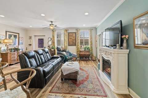 603 W 6TH Avenue, Corsicana, TX 75110