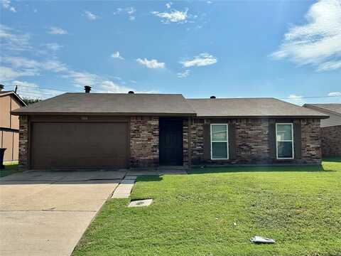 5808 Maple Lane, Rowlett, TX 75089