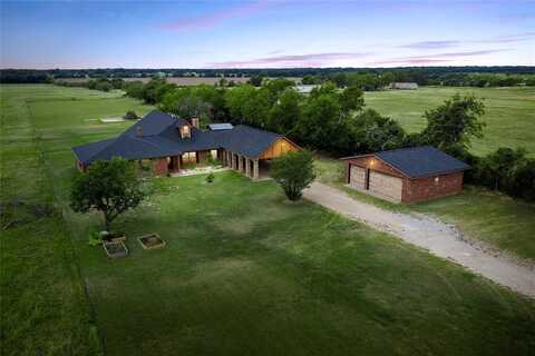 3433 W Tours Road, West, TX 76691