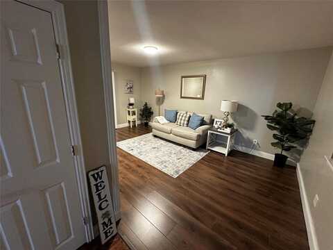 5809 Harvest Hill Road, Dallas, TX 75230